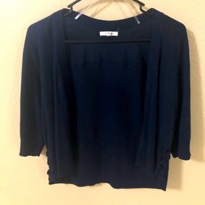 Half length Sweater with 3/4 length sleeves